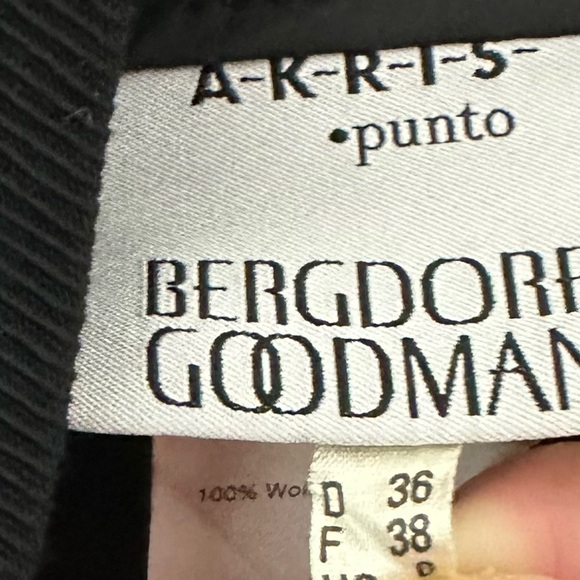 Akris Punto Bergdorf Goodman Black Wool Trousers - Picture 5 of 10
